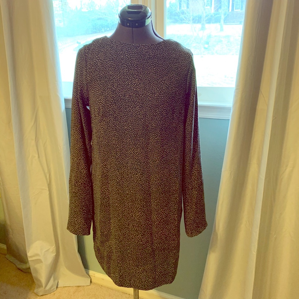 H&M long sleeve dress. Women’s size 6.
